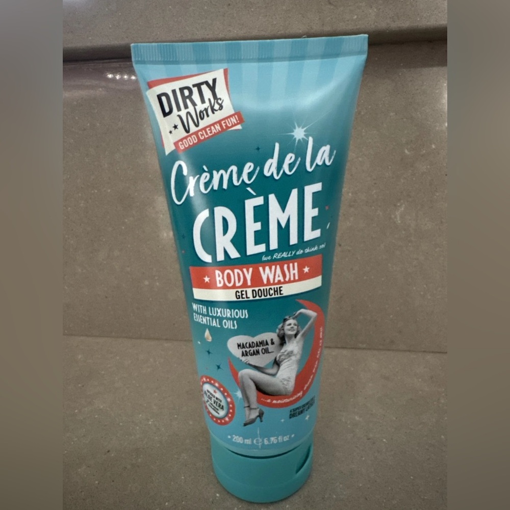 Dirty Works Crème de la Crème Body Wash NWT